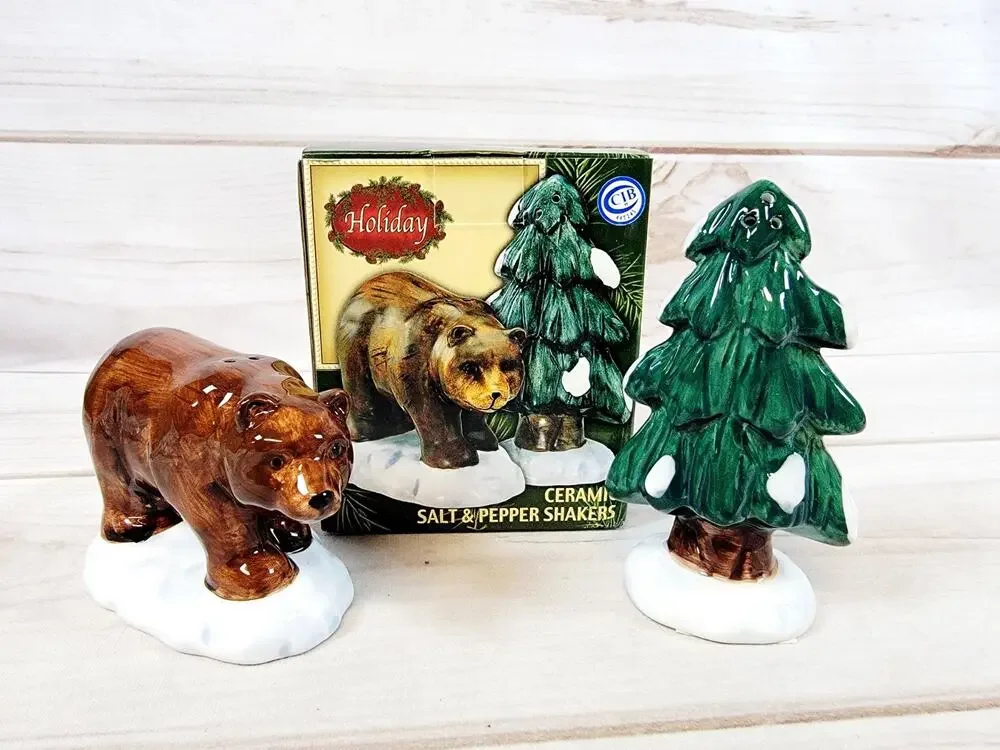 Vintage Holiday Tree & Bear 2-piece Salt & Pepper Shakers Set Christmas Ceramic
